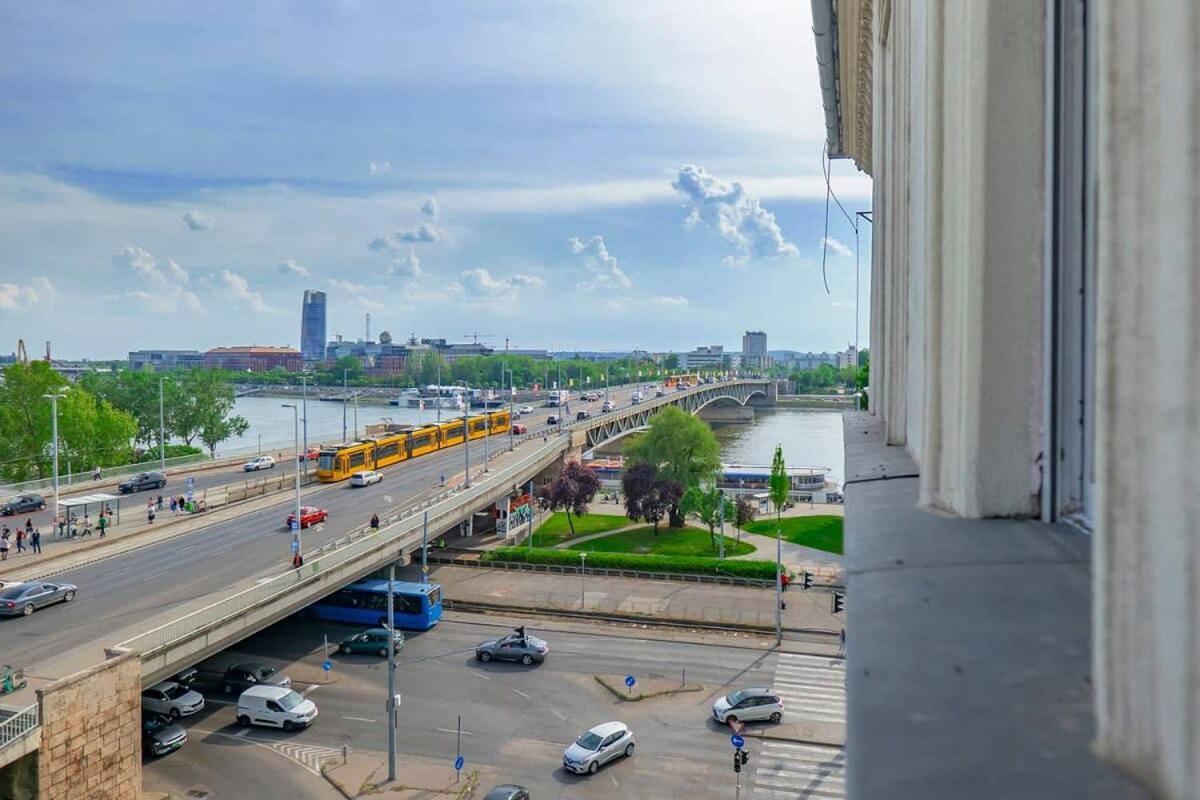 Chic Central Flat With River View Budapeşte Dış mekan fotoğraf